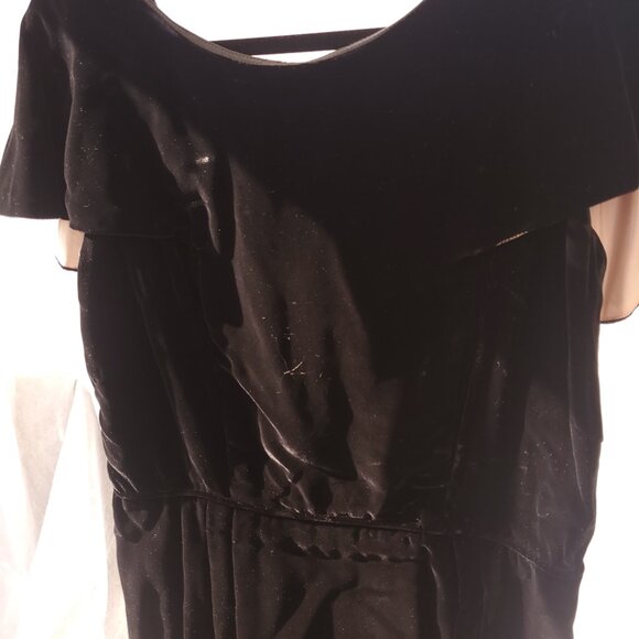 A Grace Taylor Original Black Velvet, off the shoulder Dress - Picture 2 of 7